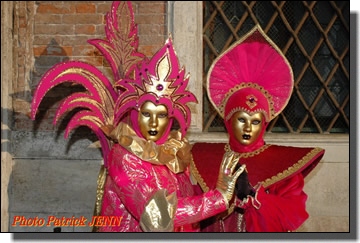 D&eacute;couvrez les masques v&eacute;nitiens  du carnaval de Venise. Costumes v&eacute;nitiens pour le Carnaval de Venise.  Venice  masks -  venetien masks -Venedig Masken - venezianische Masken